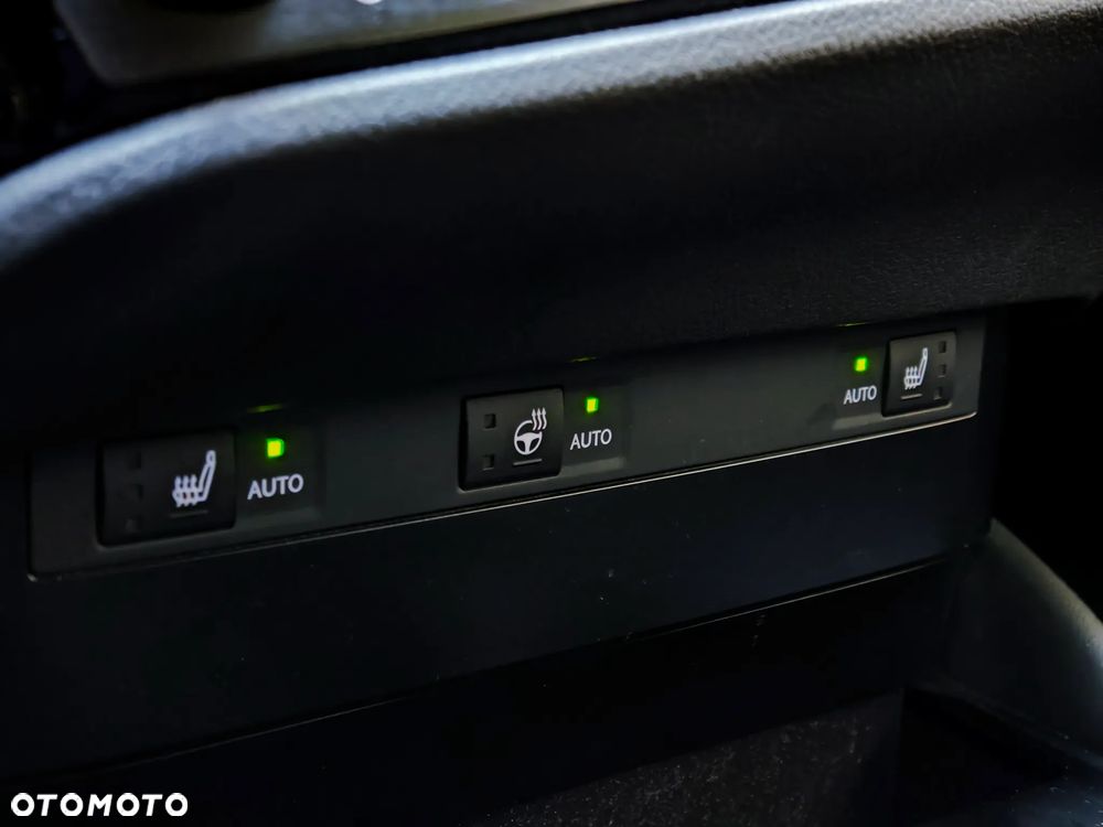 Lexus ES 300h Business Edition - 27