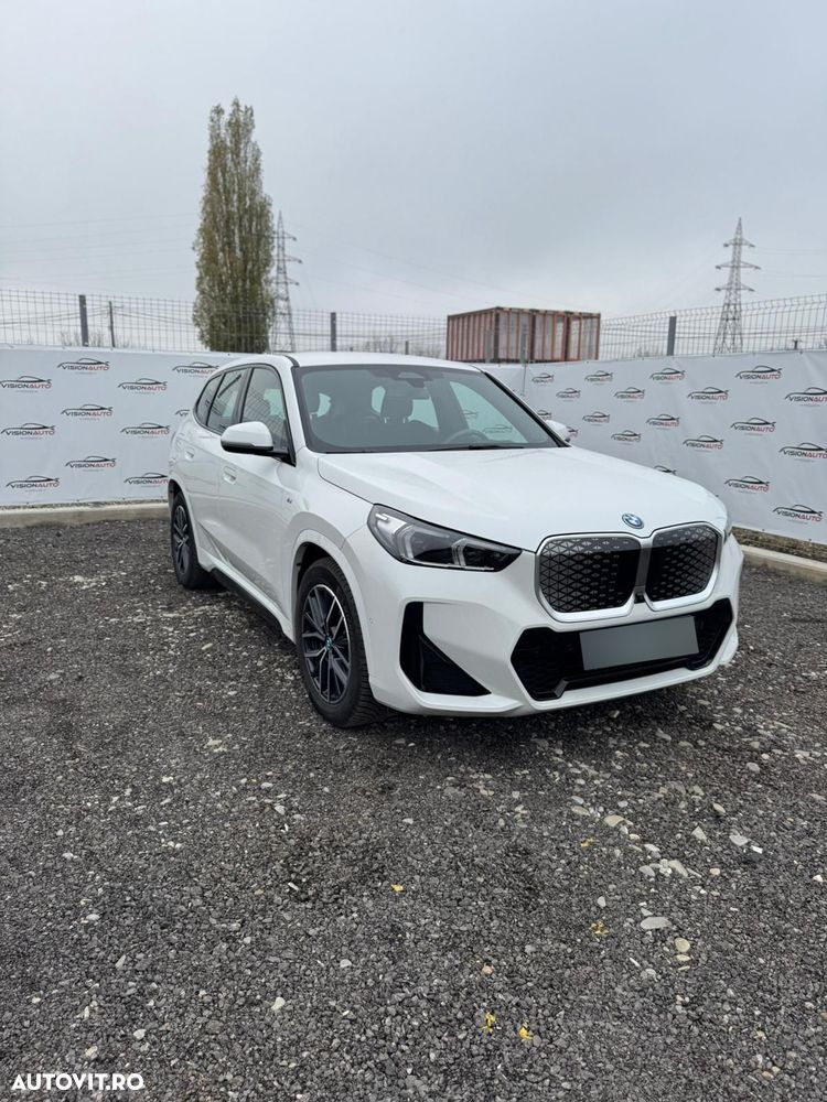 BMW iX1 - 5