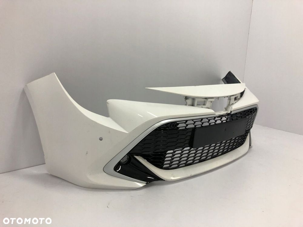 TOYOTA COROLLA E210 2019 ZDERZAK PRZEDNI HATCHBACK 4XPDC - 2