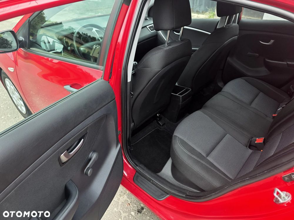 Hyundai i30 1.4 Classic - 11