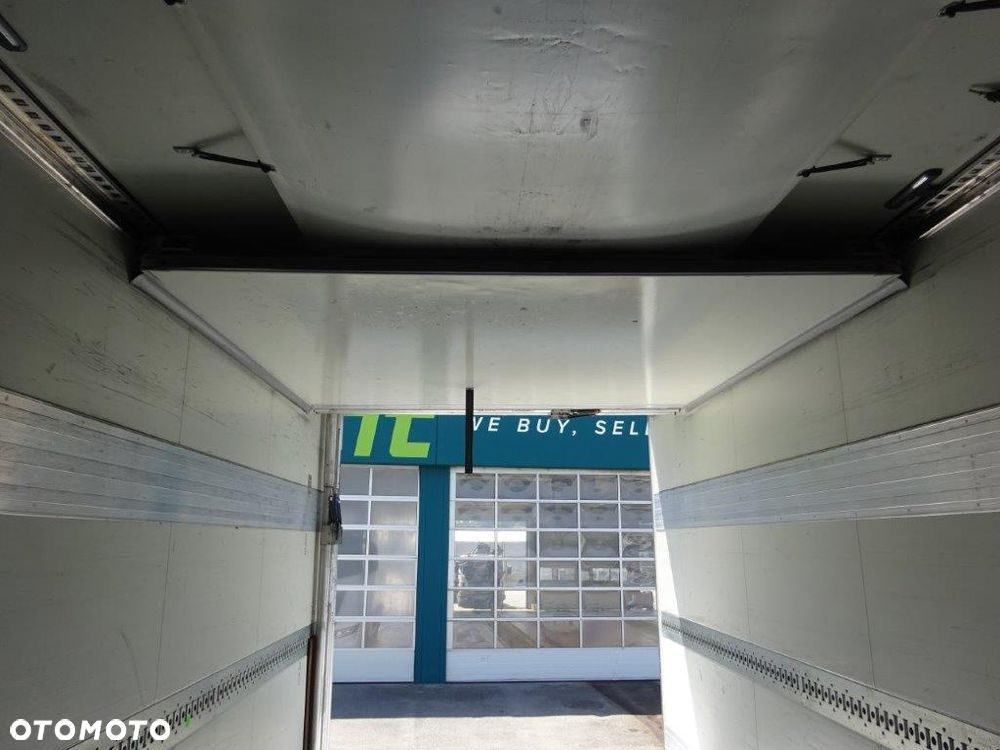 Krone ThermoKing SLXi300 - 11