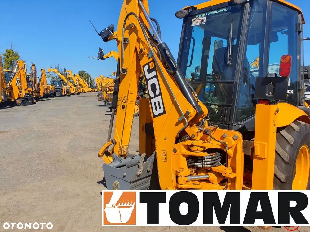 JCB MIDI CX  2013r - 13