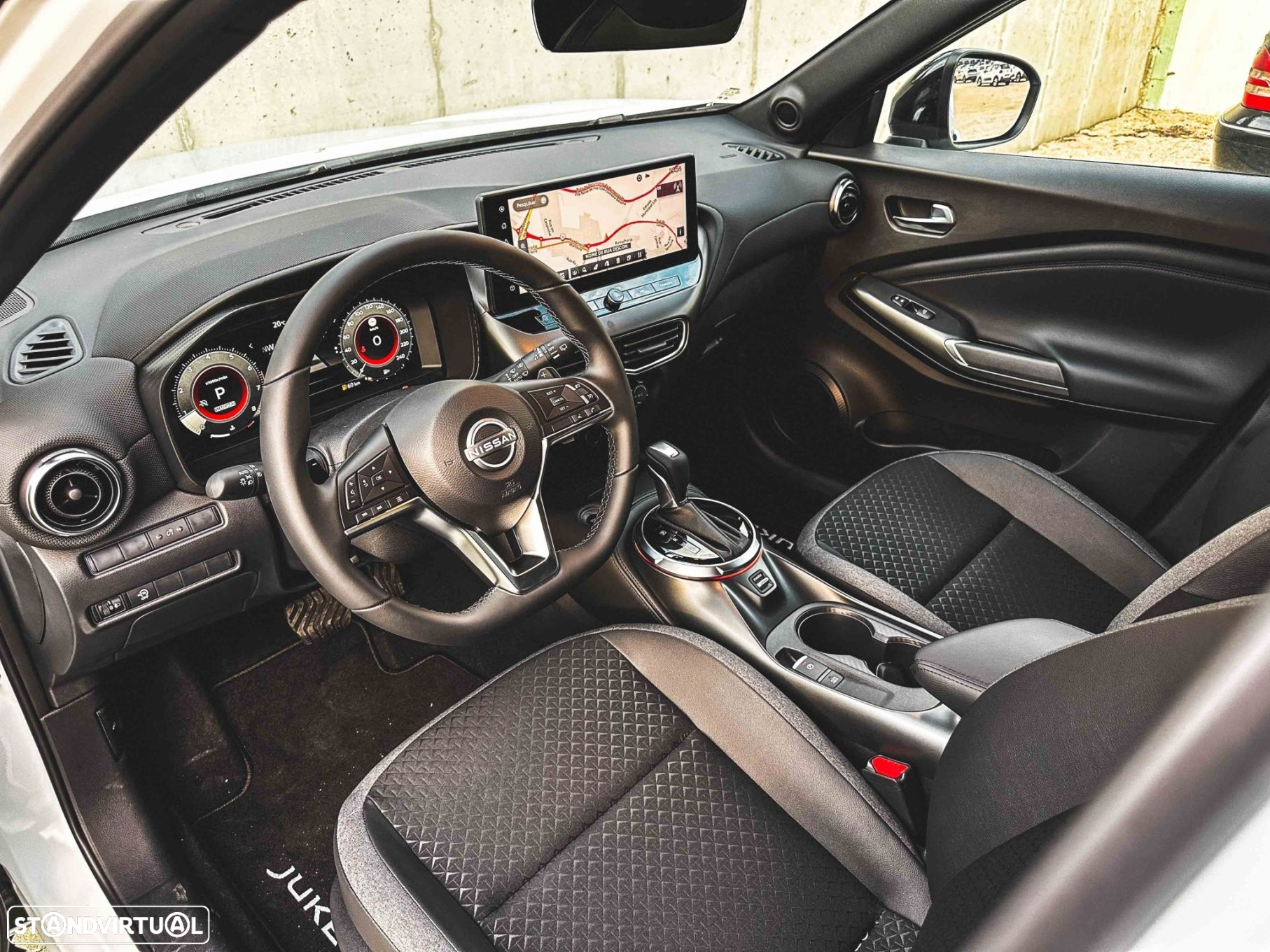 Nissan Juke 1.0 DIG-T N-Connecta NAV. DCT - 9