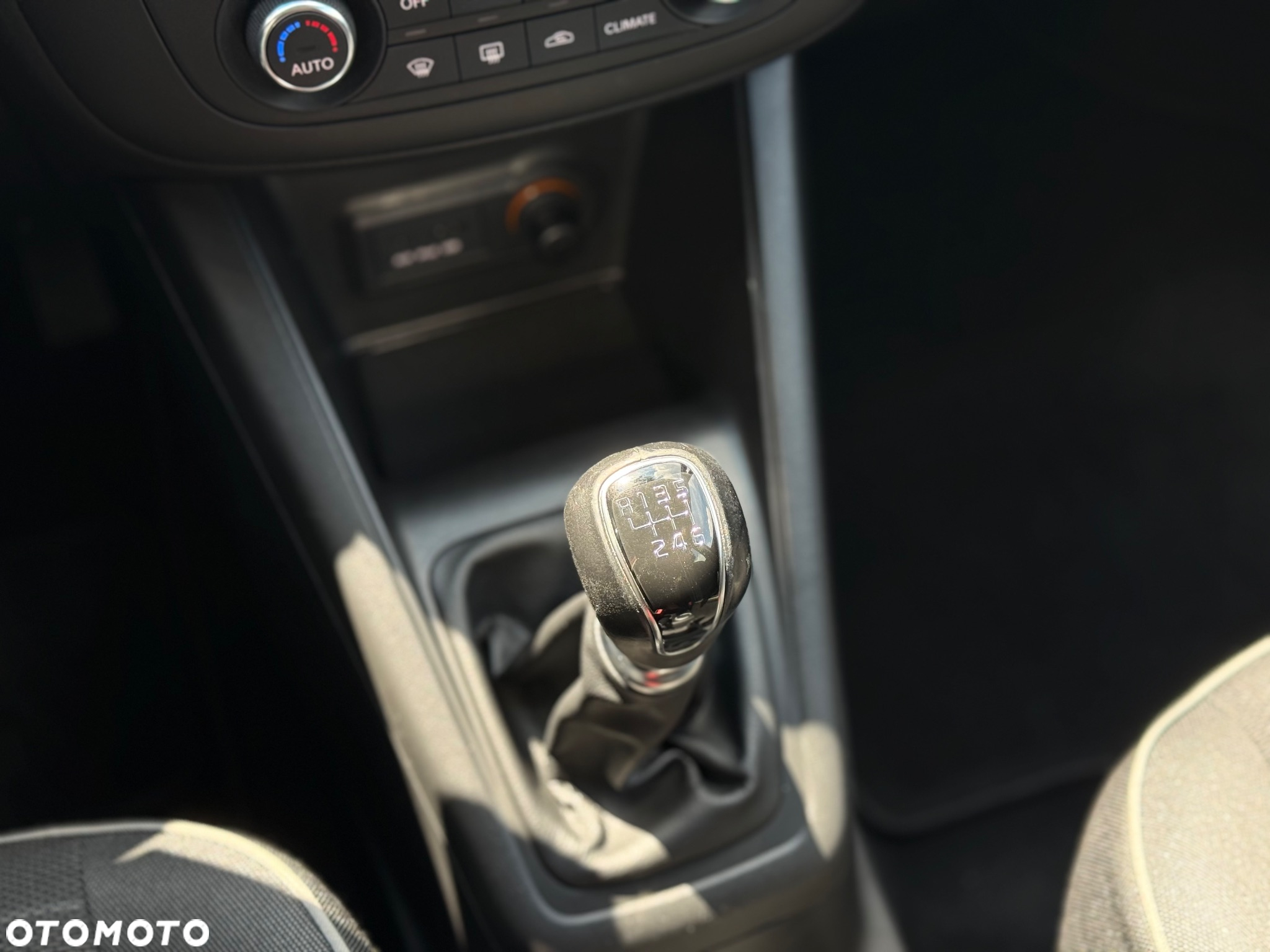 Kia Venga 1.6 CRDi 128 Dream-Team Edition - 28