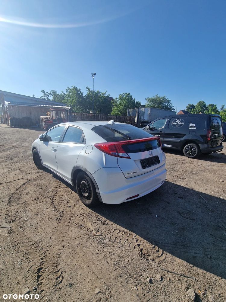 Honda Civic 1.6 i-DTEC Style Edition - 4