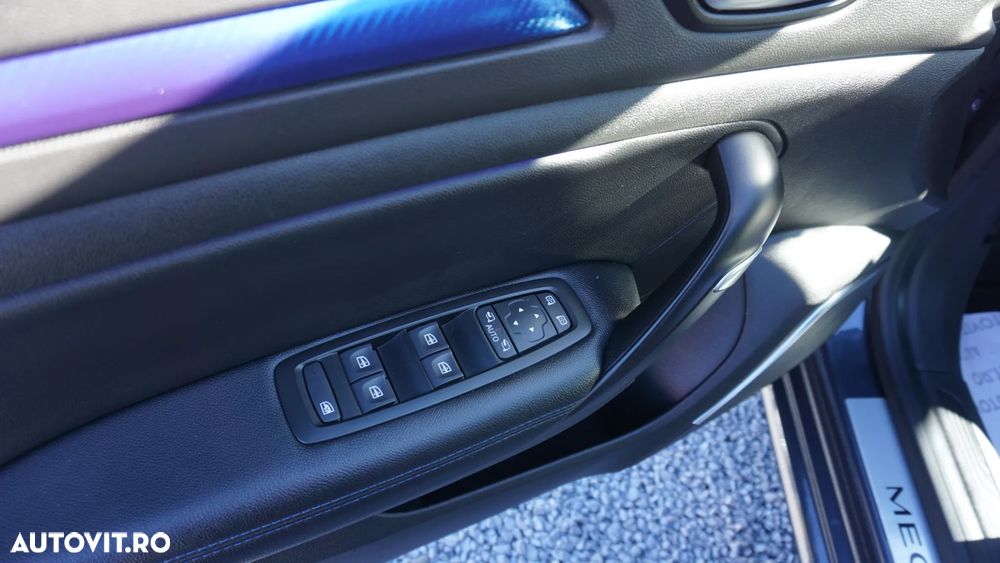 Renault Megane ENERGY TCe 130 GT LINE - 16