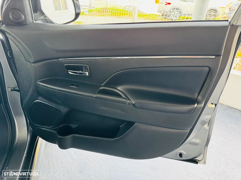 Mitsubishi ASX 1.8 DI-D Instyle NAVI - 25