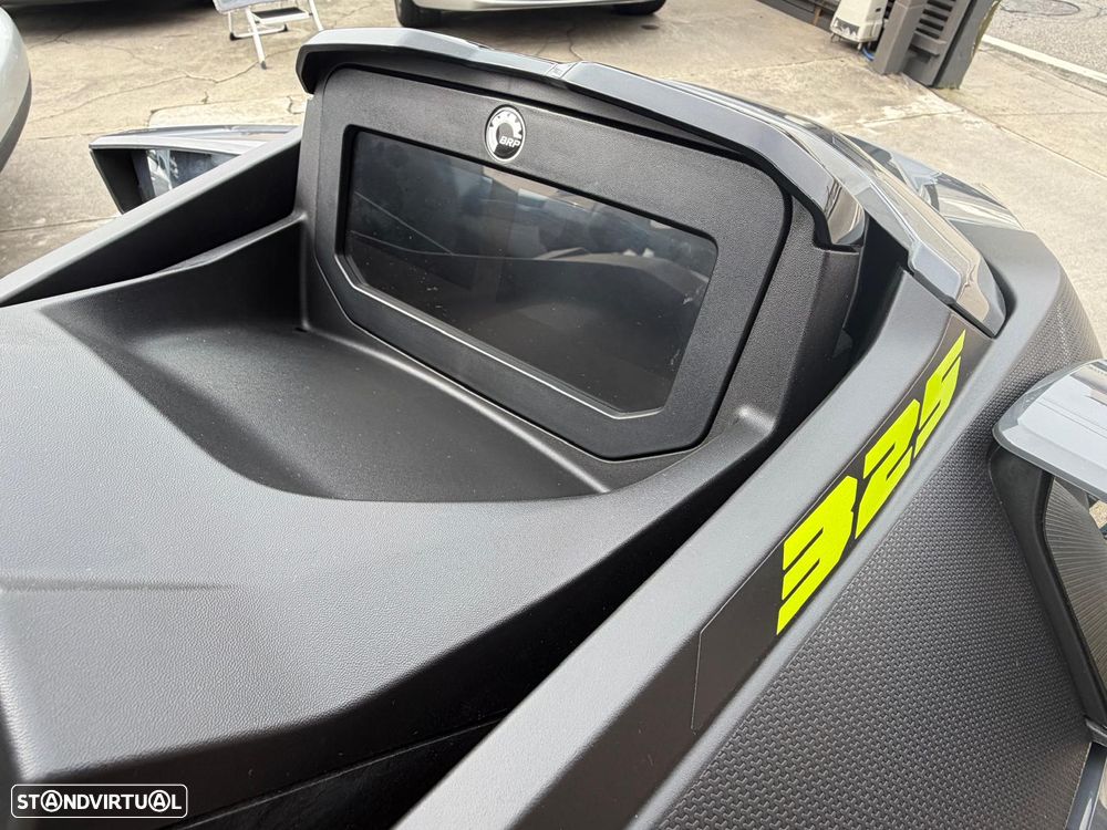 Sea-Doo RXT x RS 325 - 8