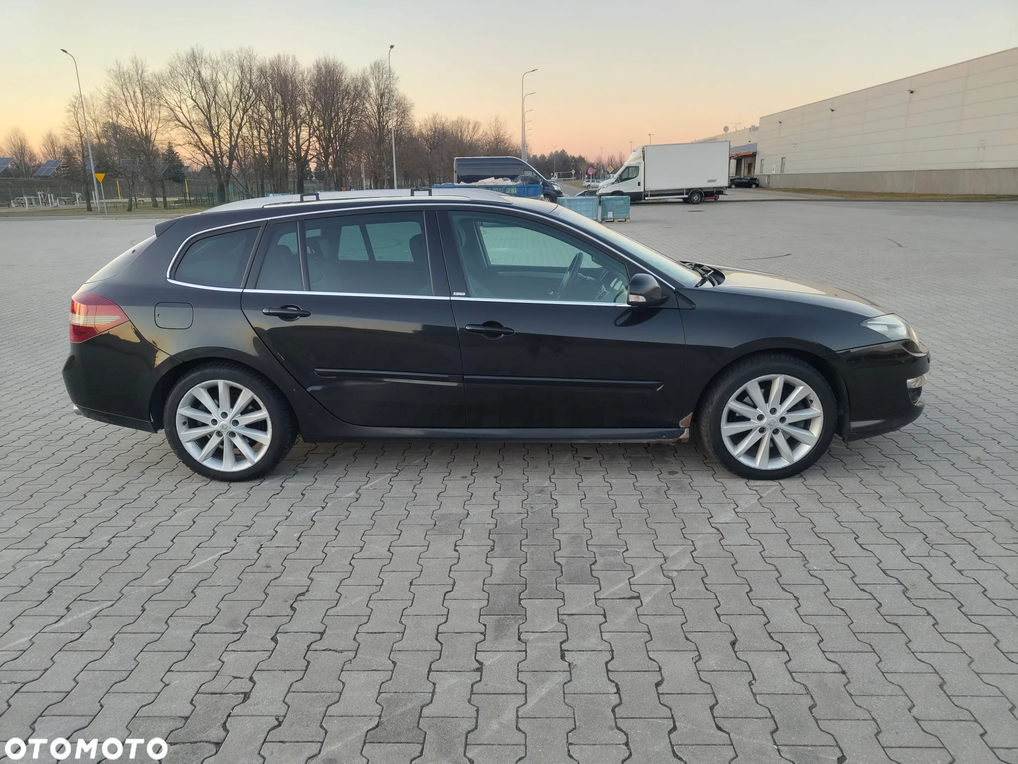 Renault Laguna 2.0 dCi Initiale - 3