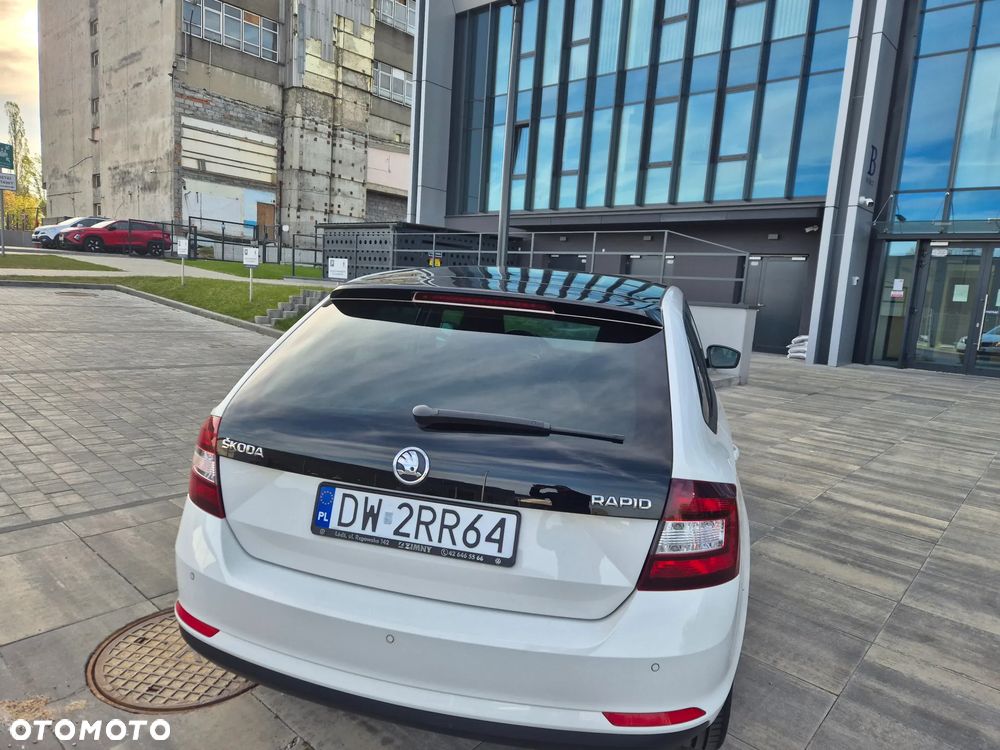 Skoda RAPID Spb 1.2 TSI Style Plus - 5