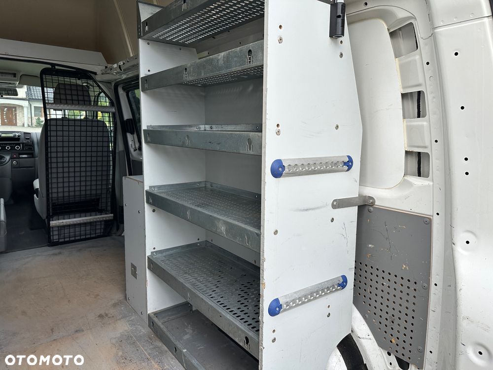 Volkswagen Transporter - 17