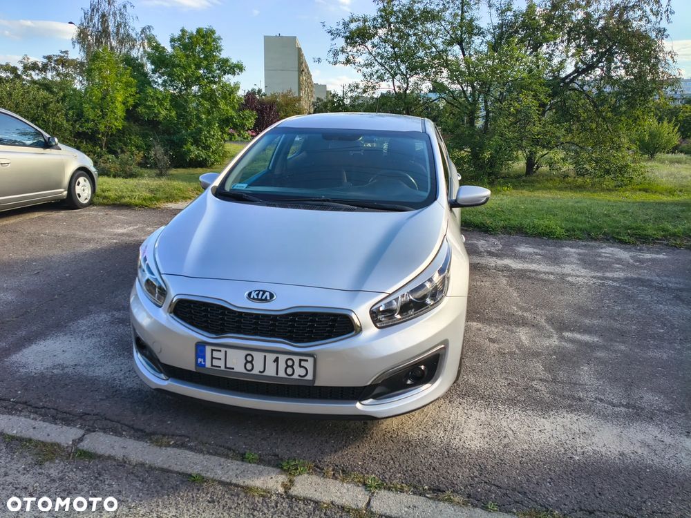 Kia Ceed - 1