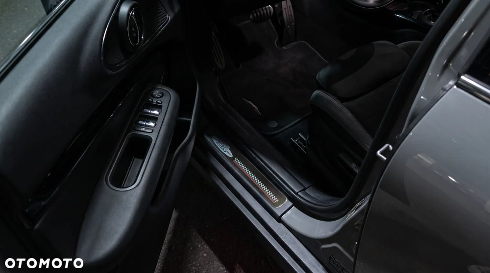 MINI John Cooper Works - 14