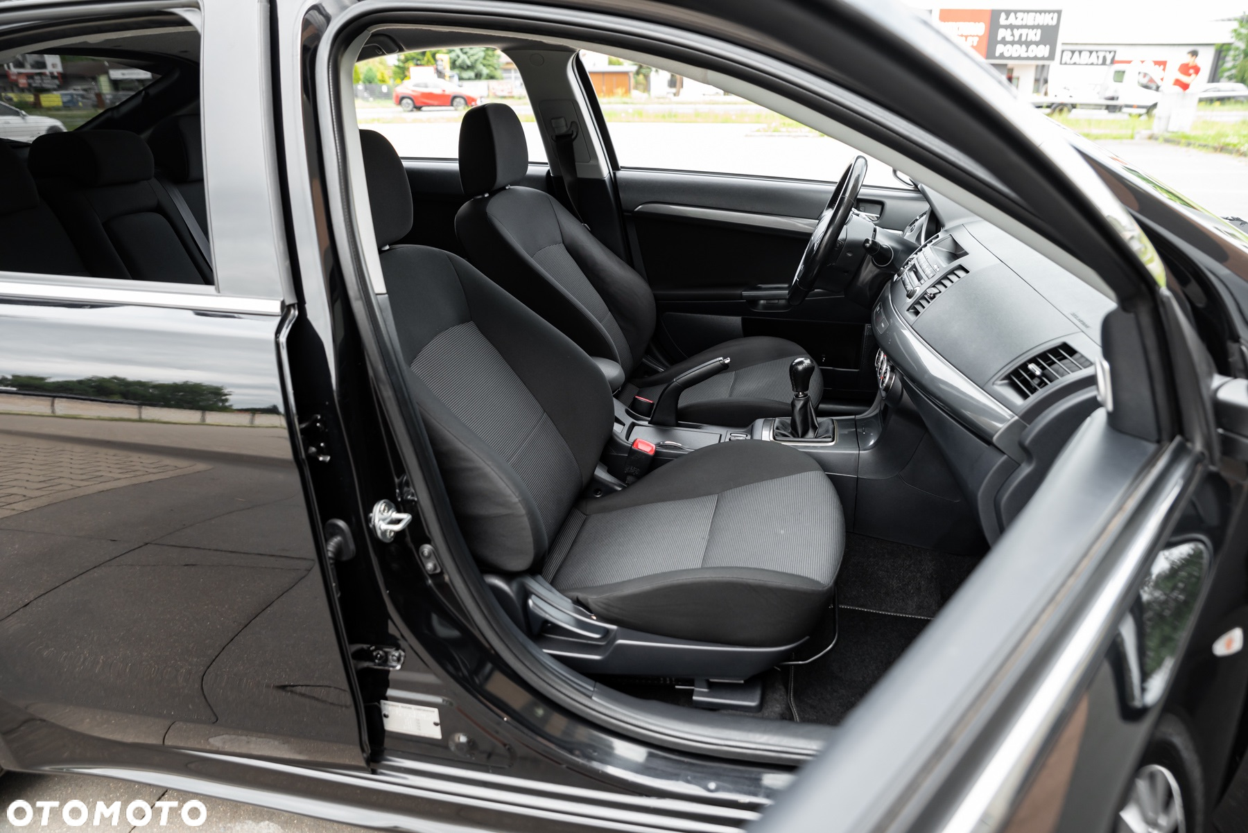 Mitsubishi Lancer 1.8 Inform - 25