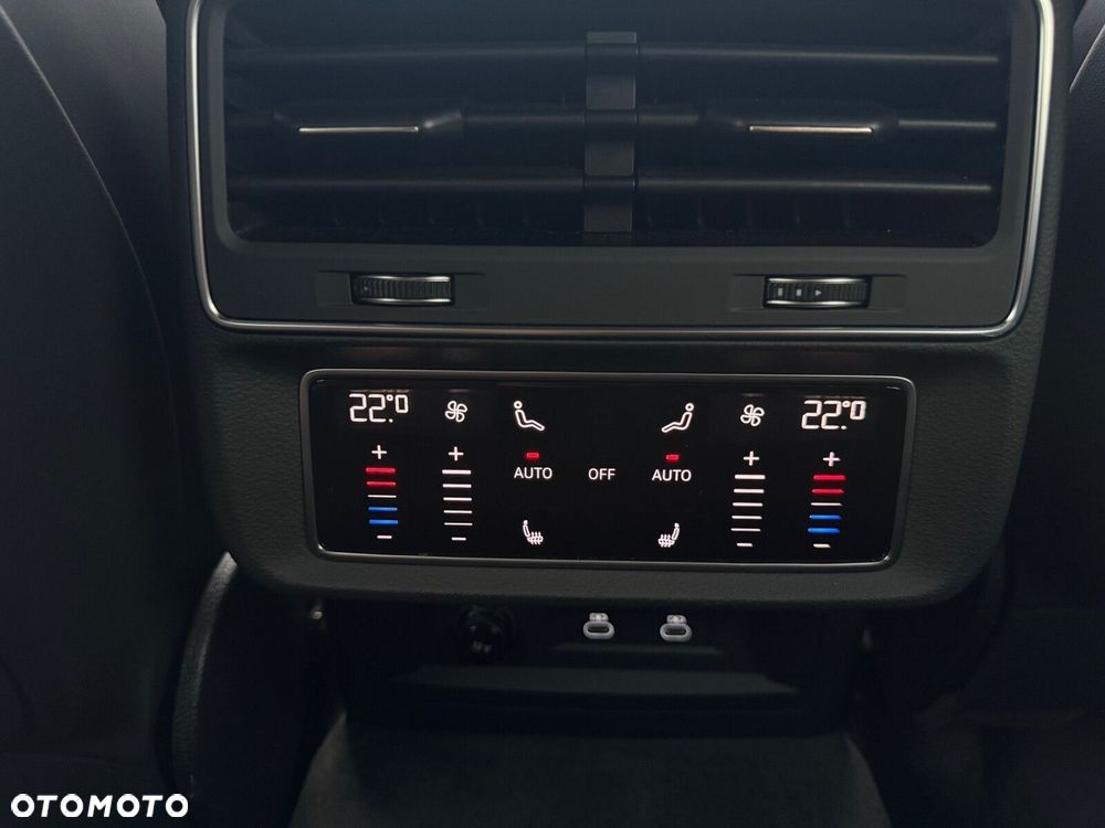 Audi Q8 - 40