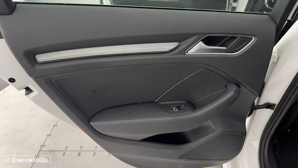 Audi A3 Sportback e-tron 1.4 TFSI Sport S tronic - 41