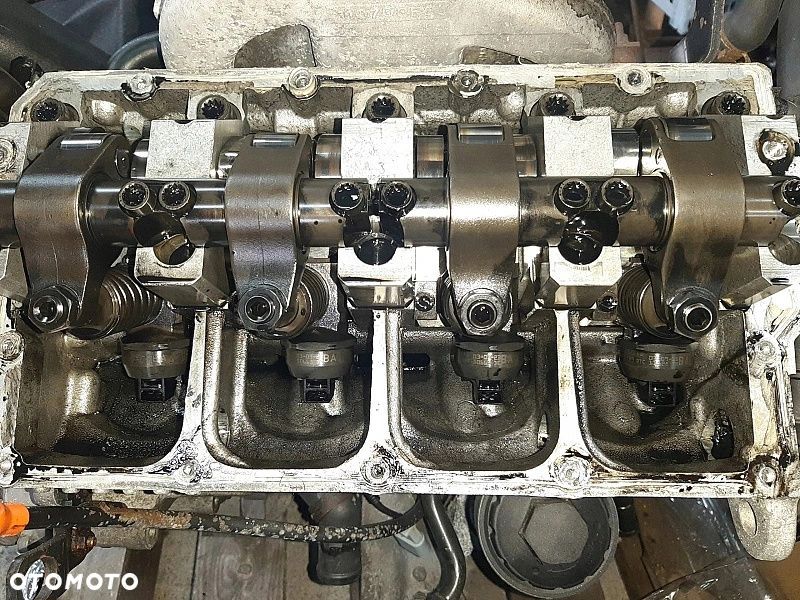 VW T5 1.9 TDI głowica - 1