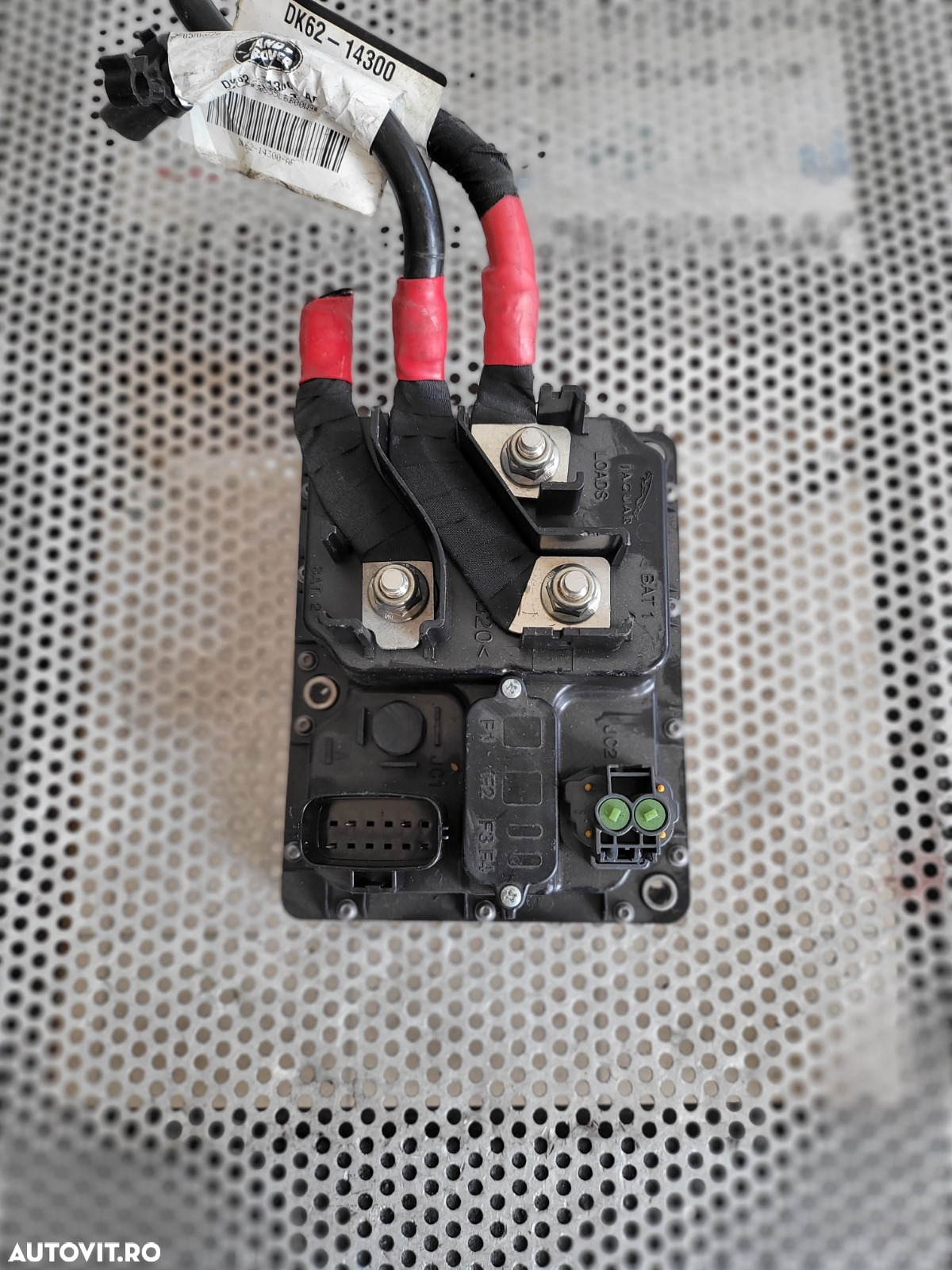 Modul Ecu Unitate Start Stop Releu Electric Distribuire Land Rover Range Rover Sport L494 Vogue Cod DPLA-14F70-AC Dezmembrez Range Rover Sport L494 An 2014-2018 Volan Stanga 3.0 Diesel 306DT - 3