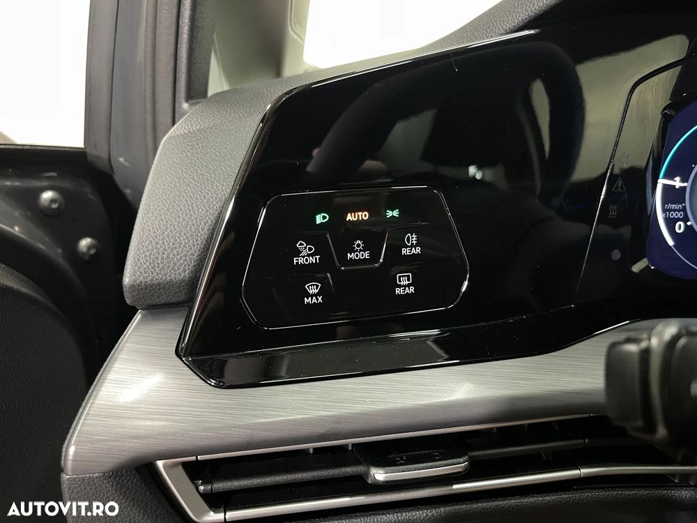 Volkswagen Golf 2.0 TDI DSG Style - 26