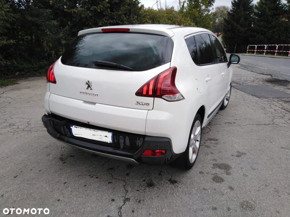Peugeot 3008 HDi 115 Allure - 13