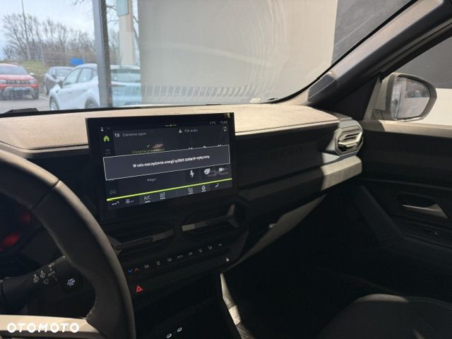 Dacia Duster 1.6 Full Hybrid 140 Journey MMT - 23