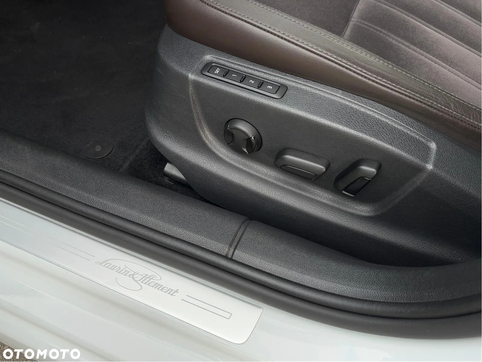 Skoda Octavia 2.0 TDI 4x4 L&K DSG - 13