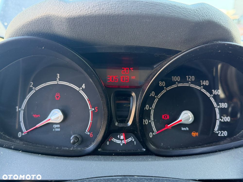 Ford Fiesta 1.4 TDCi Ambiente - 7