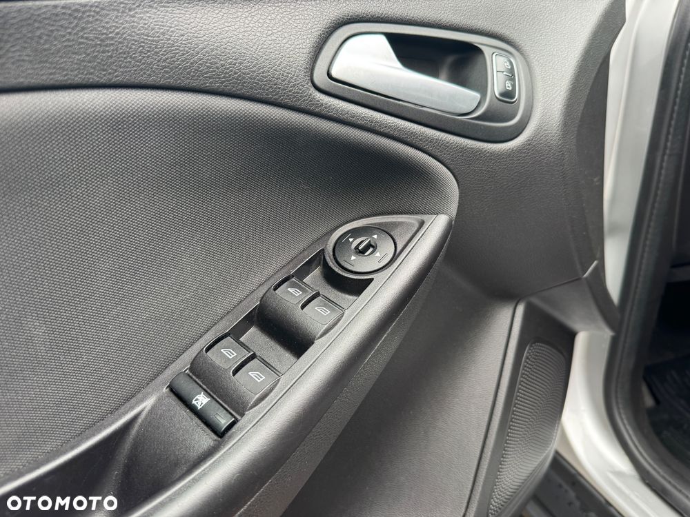 Ford Focus - 11