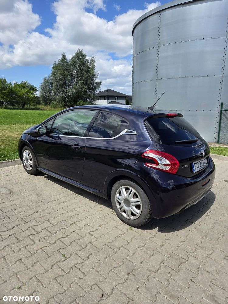 Peugeot 208 ver-e--hdi-fap-115-stop-start-xy - 25