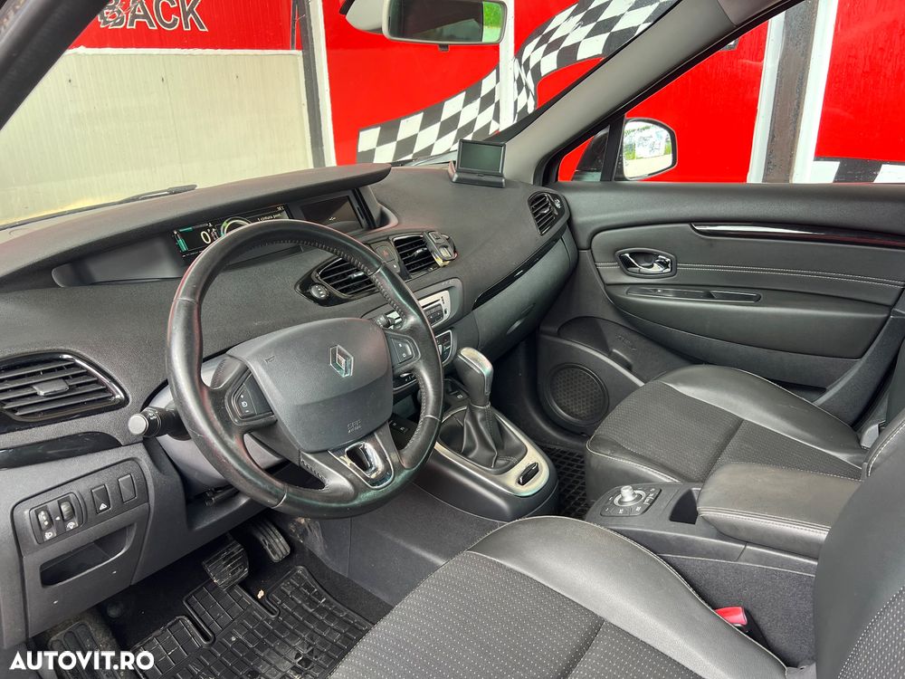 Renault Megane 1.5 dCi Dynamique Aut. - 12