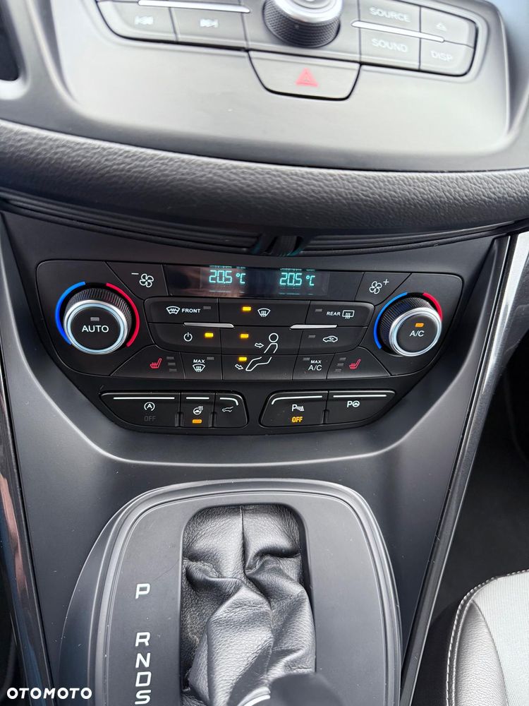 Ford Kuga 1.5 EcoBoost 4x4 Titanium - 24