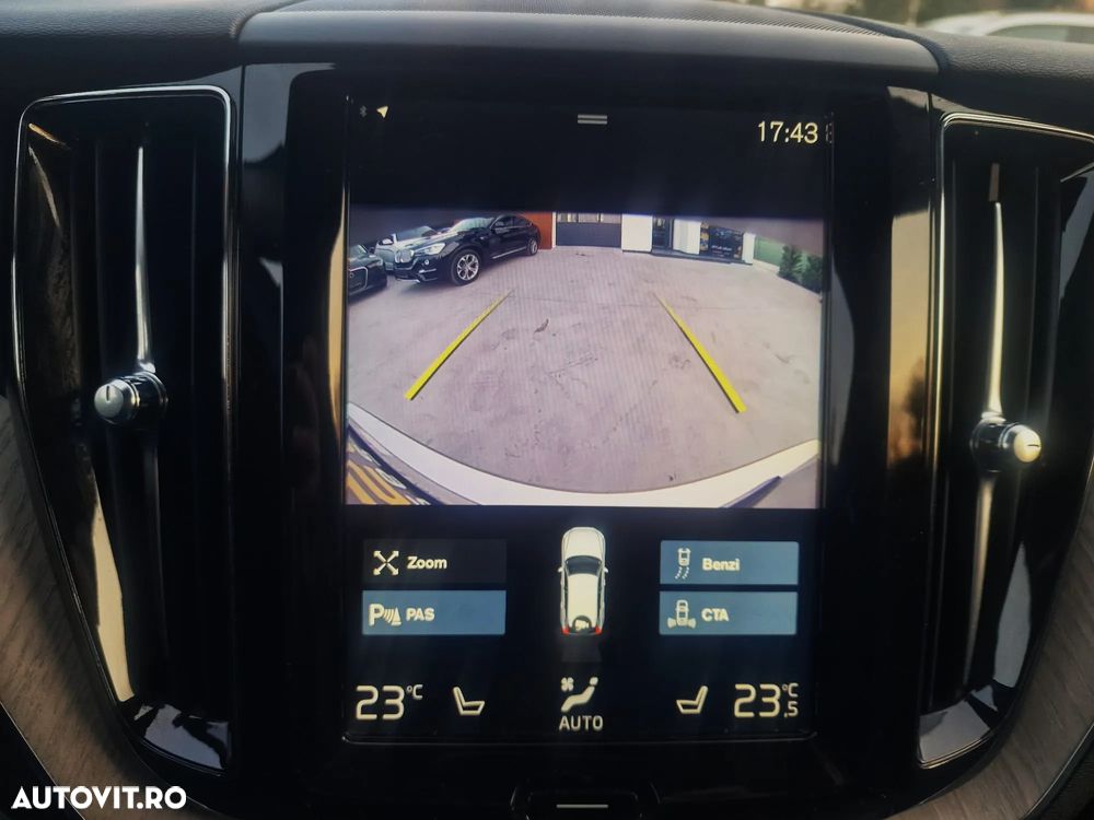 Volvo XC 60 D4 AWD Geartronic Inscription - 22