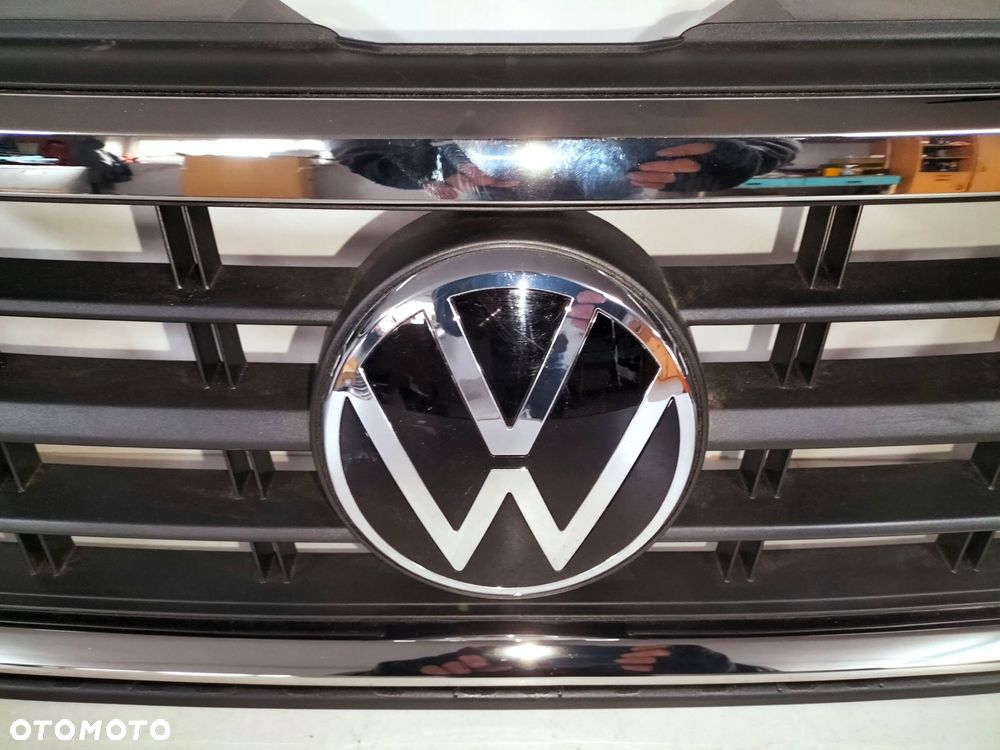 atrapa kratka grill vw polo vi lift 20- sedan - 4
