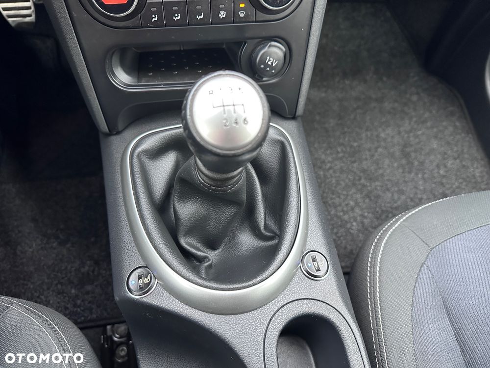 Nissan Qashqai 2.0 tekna - 11