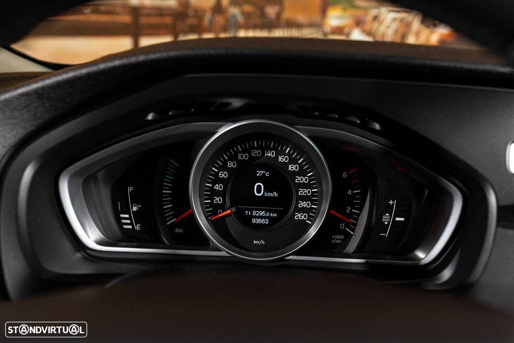 Volvo V40 2.0 D2 Kinetic - 13