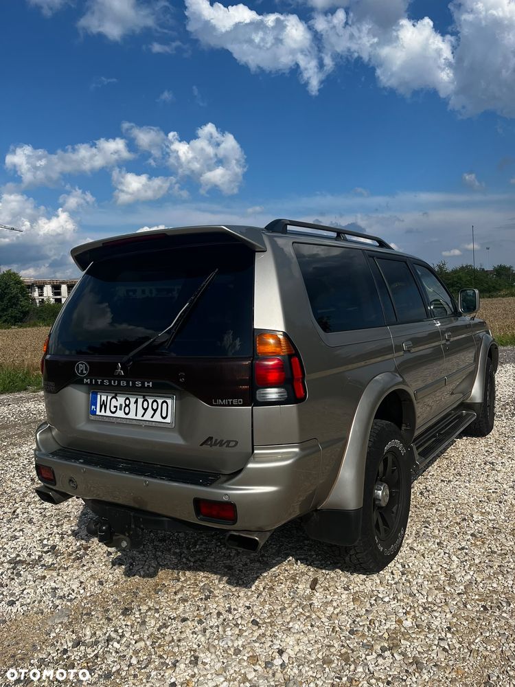 Mitsubishi Montero 3.5 XLS - 5
