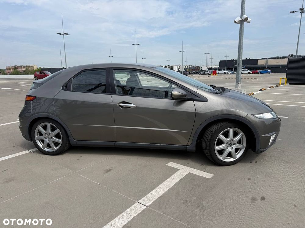 Honda Civic 1.8i-VTEC Sport - 3