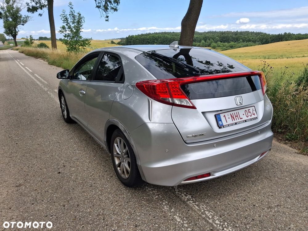Honda Civic 1.6 i-DTEC Comfort Black Edition - 8