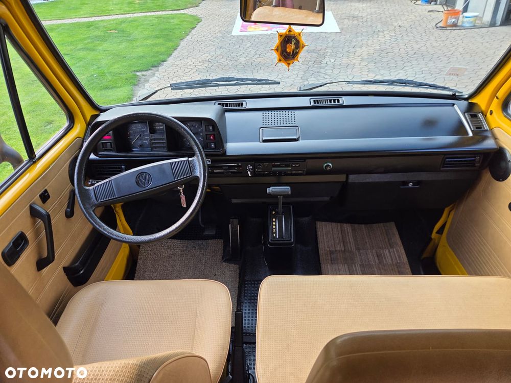 Volkswagen Transporter - 13