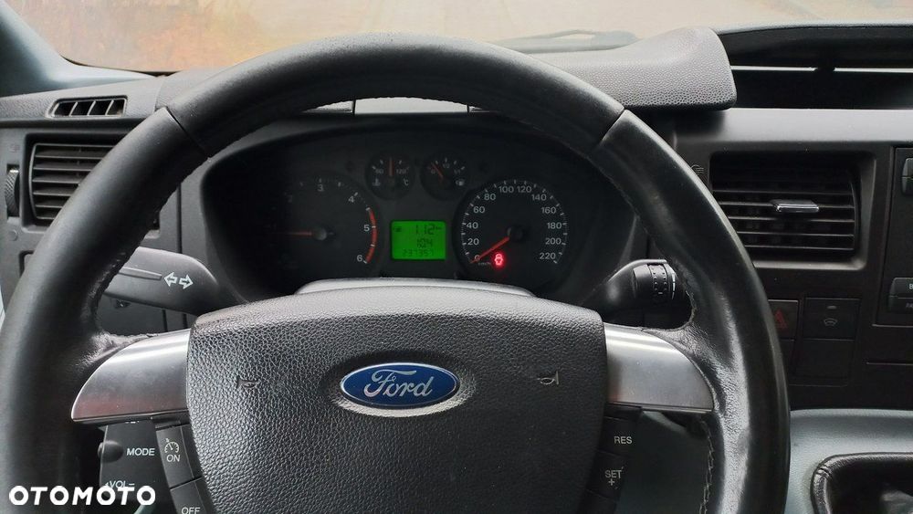 Ford Transit - 18