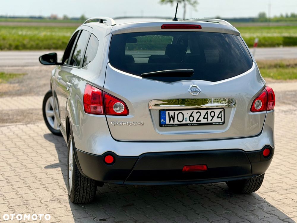 Nissan Qashqai+2 2.0 Tekna Premium - 4