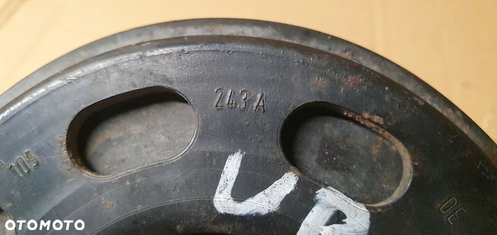 Koło pasowe wału VW UP 1.0 CHY 04C105243A - 10