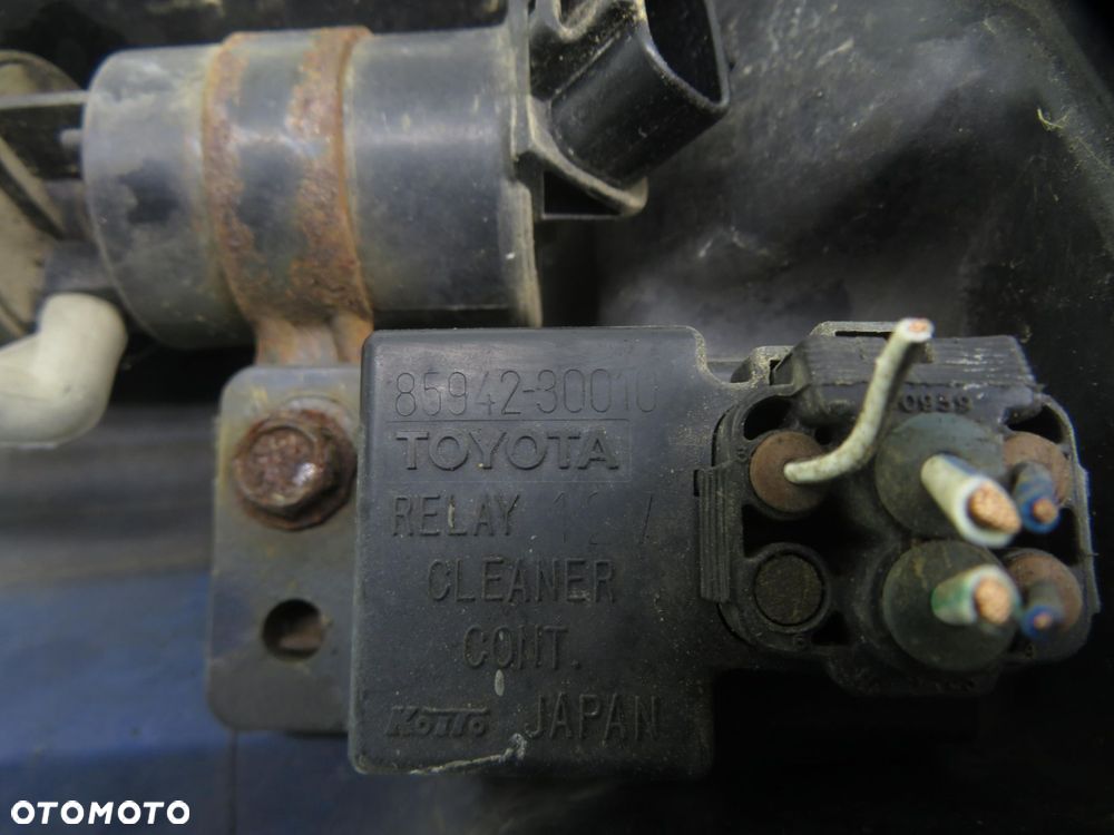 ZBIORNICZEK SPRYSKIWACZY LEXUS IS I 060351981 0602103960 - 3