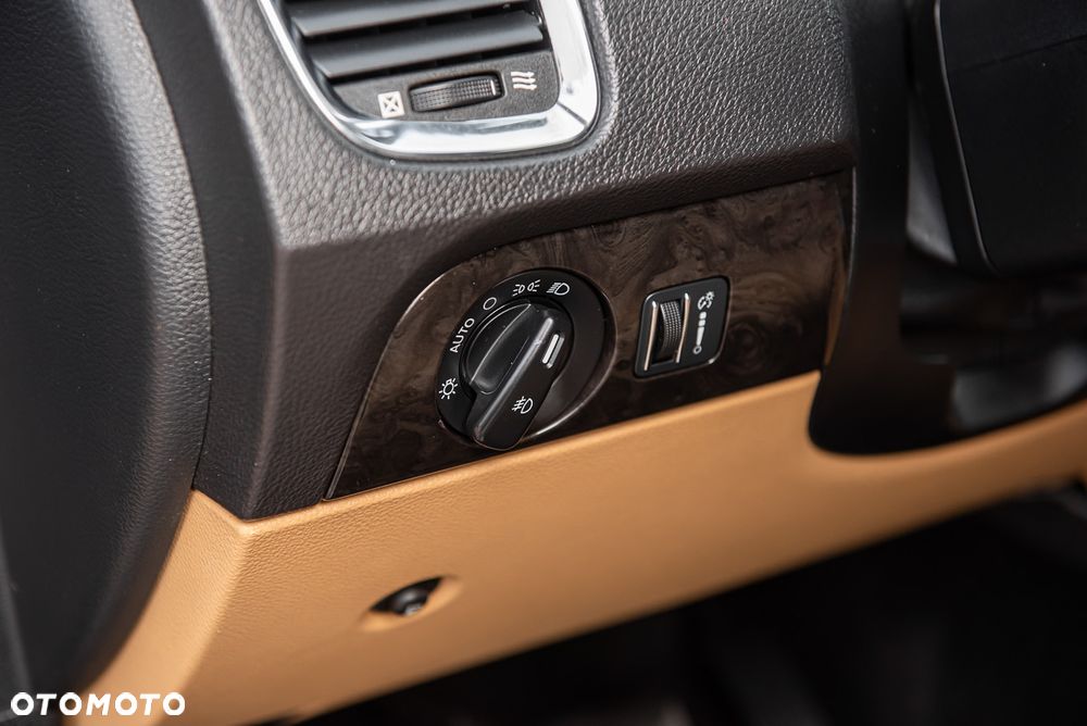 Dodge Durango 5.7 HEMI - 24