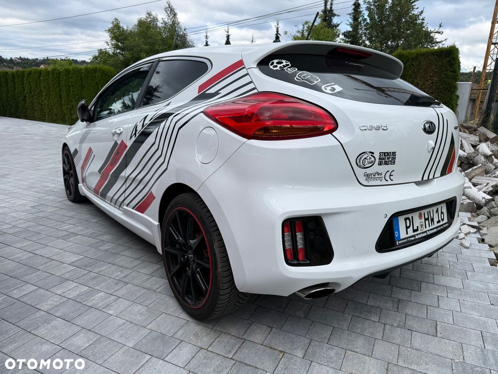 Kia Ceed - 3