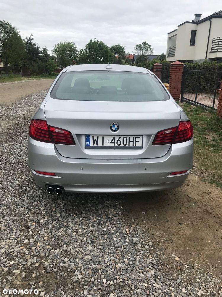 BMW Seria 5 525d xDrive - 4