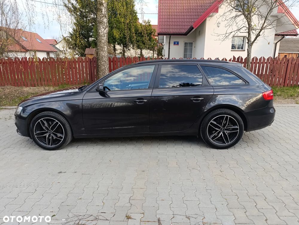 Audi A4 Avant 2.0 TDI DPF clean diesel multitronic Ambiente - 2