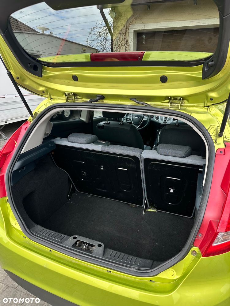 Ford Fiesta 1.25 Trend - 17