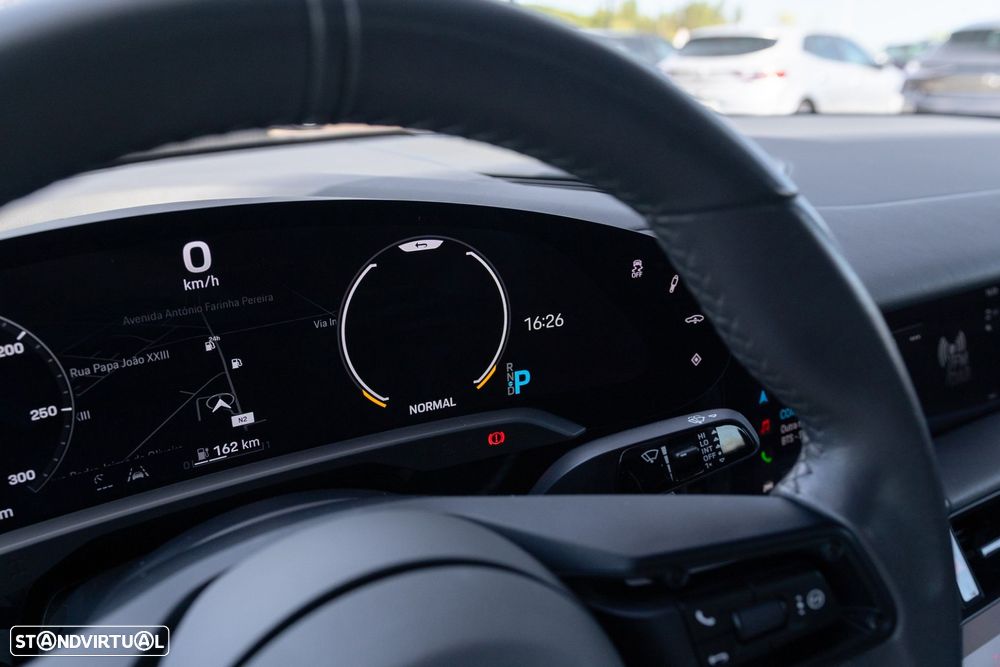 Porsche Taycan 4S - 15