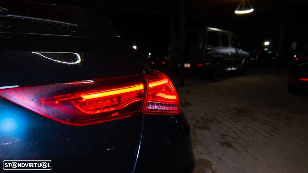 Mercedes-Benz CLA 180 - 30